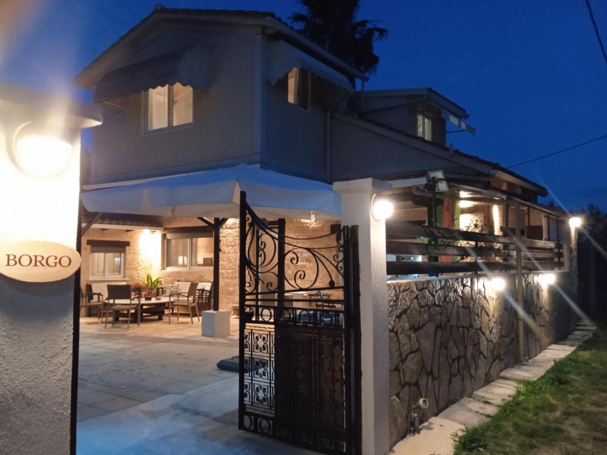 Borgo! Ευχάριστο Εξοχικό Σπίτι Δίπλα Στη Θάλασσα!! Villa Лефкада Екстериор снимка